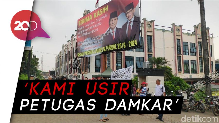 Pengakuan Emak-emak soal Baliho Prabowo di Cileungsi yang Bikin Geger