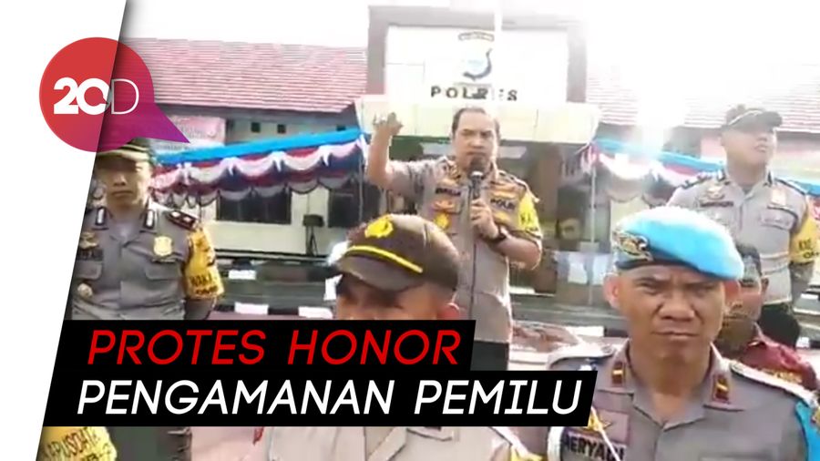 Ramai Video Kapolres Halsel Diprotes Anggota soal Honor Pemilu