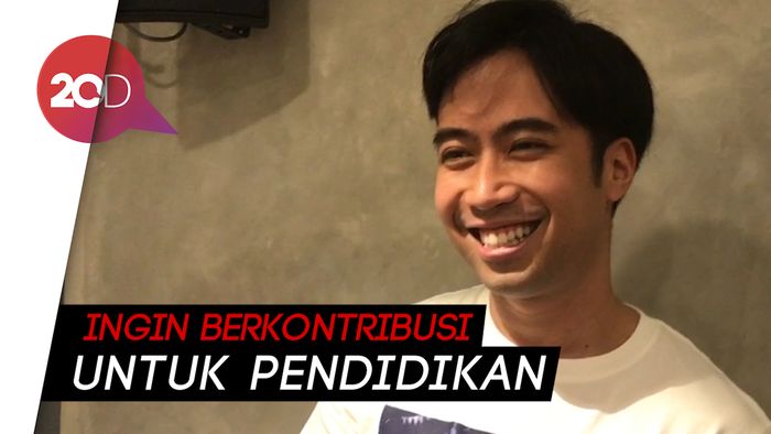 Tak Cuma Penyanyi, Vidi Aldiano Juga Jadi Guru Biologi Loh!
