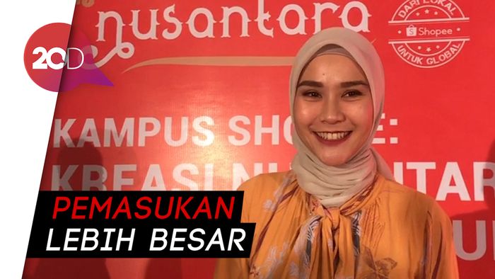 Zaskia Adya Mecca Lebih Pilih Dagang Ketimbang Syuting