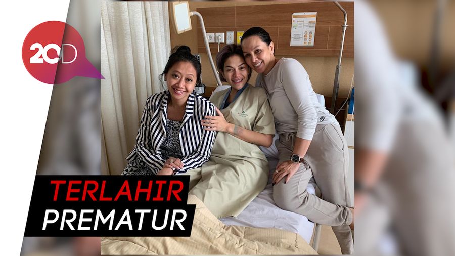 Asri Welas Jelaskan Keadaan Anak Ketiga Nikita Mirzani