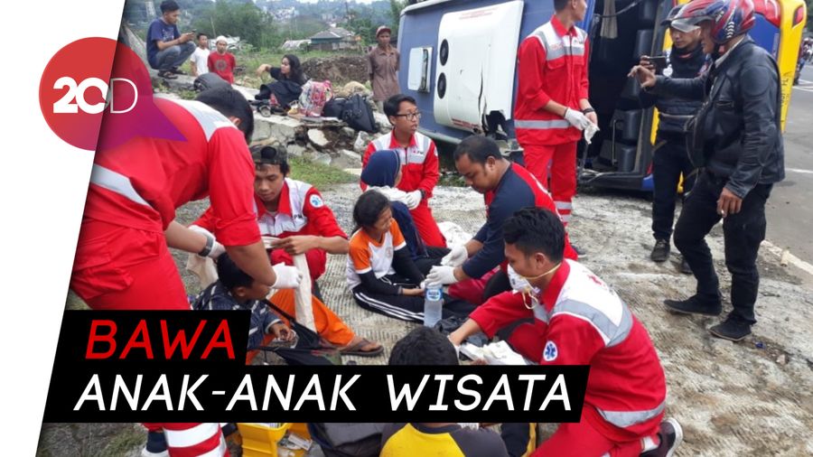 Bus Pembawa Anak SD Terguling di Puncak, Begini Suasananya