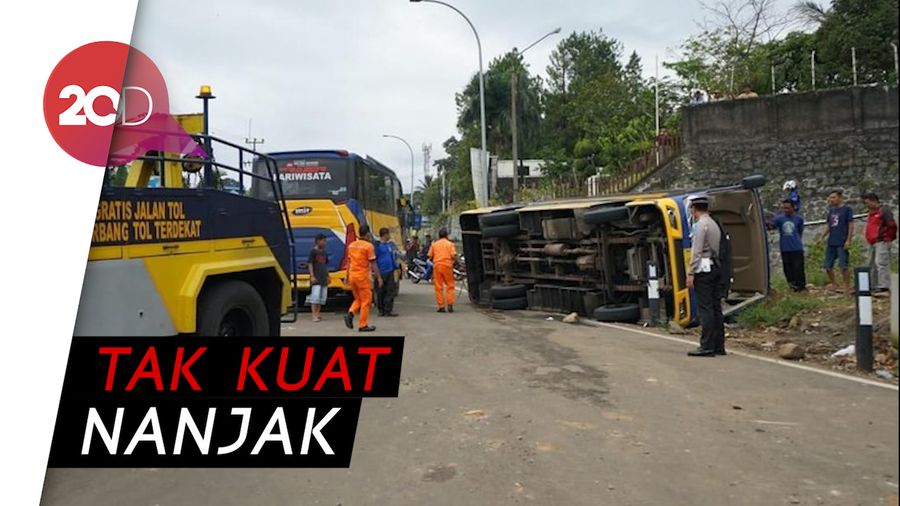 Detik-detik Tergulingnya Bus Rombongan Anak SD di Jalur Puncak