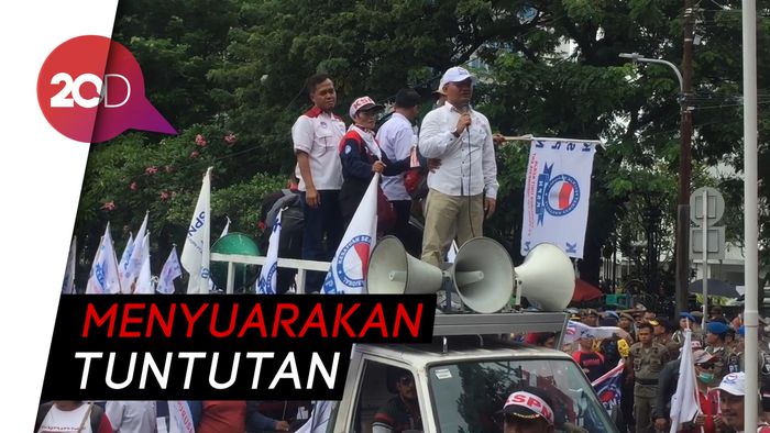 May Day, Massa Buruh Mulai Padati Patung Kuda