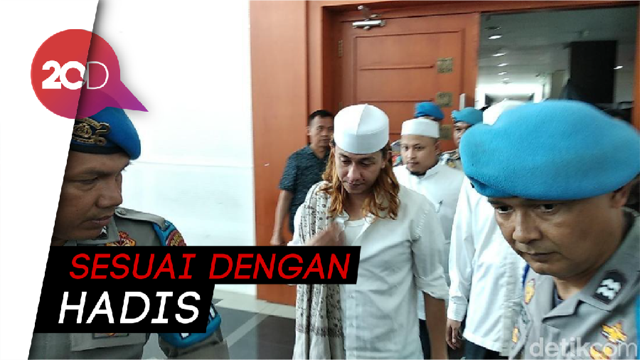 Bahar bin Smith: Orang Mengaku Habib Harus Dipukul dan Dipenjara!