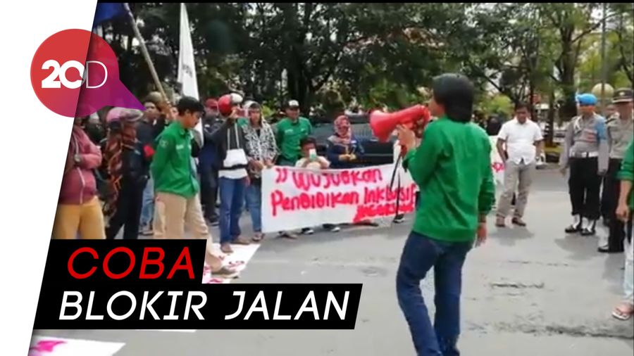 Demo Hardiknas di Maros Sulsel Berlangsung Ricuh