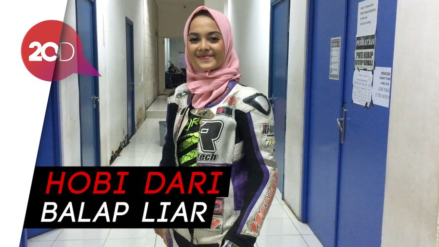 Kintaan Mary, Pembalap Motor Matic Berhijab dari Bandung