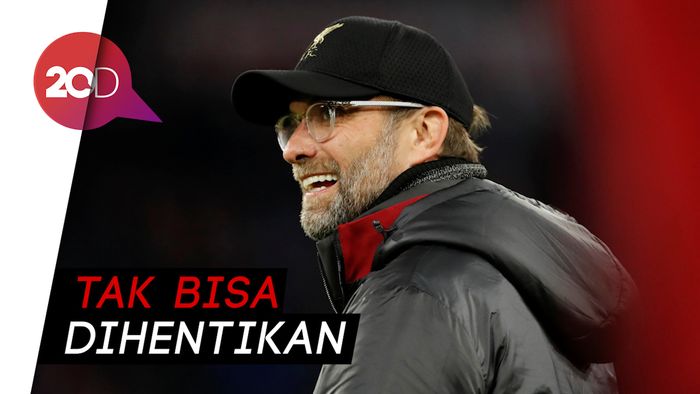 Senyum Kagum Klopp Melihat Sepakan Indah Lionel Messi