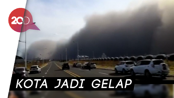 Terjangan Badai Pasir di China Utara yang Mengerikan