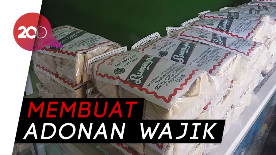 Menengok Sentra Pembuatan Wajik di Kecamatan Cililin 