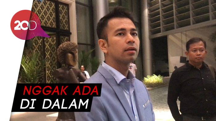 Luna Maya Tak Hadiri Acara Syahreino, Raffi Ahmad: Lagi di Luar Negeri