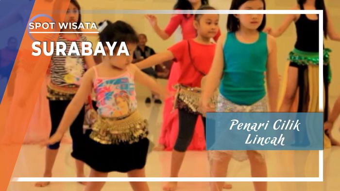 Penari Cilik Lincah Menarikan Tarian Perut, Surabaya
