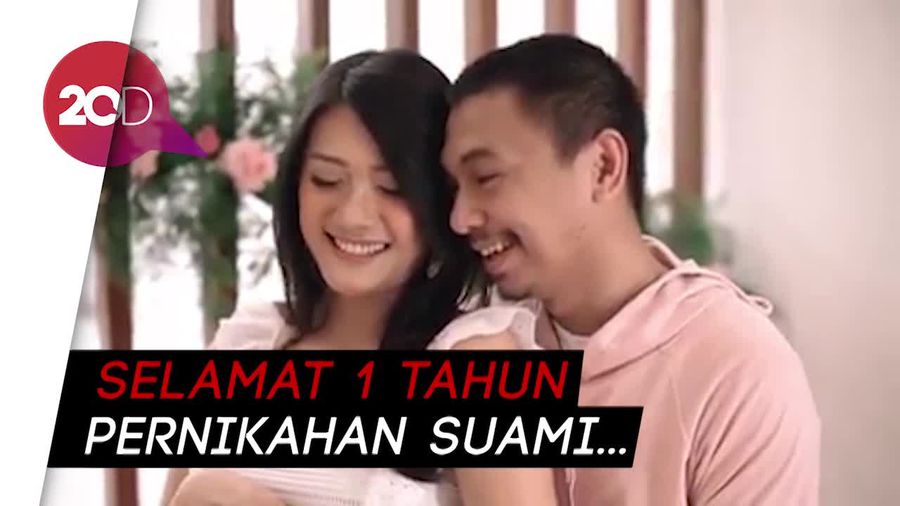 Kado Spesial Anissa Aziza untuk Raditya Dika di Setahun Pernikahan