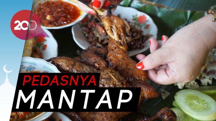 Buka Puasa di Bogor, Coba Cicipi Ayam Bekakak Sambal Ceurik