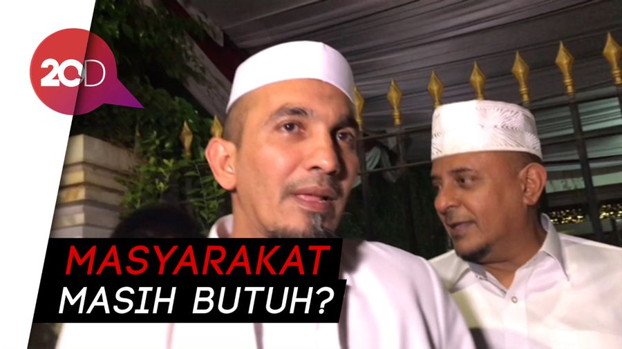 FPI: Orang Doyan Maksiat yang Minta FPI Bubar