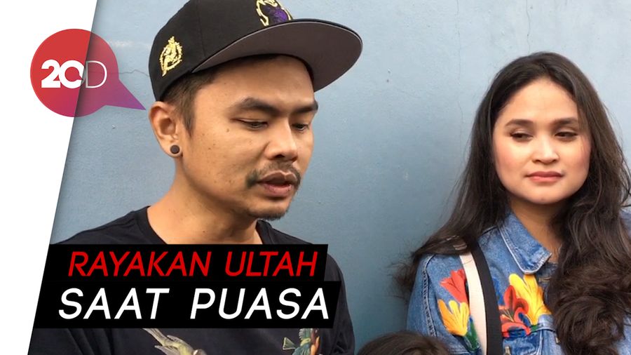 Dapat Kejutan Ultah dari Keluarga, Wendy Cagur Menangis Haru