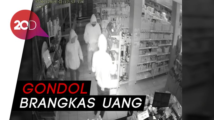 Terekam CCTV! Aksi Kawanan Perampok di Sukabumi