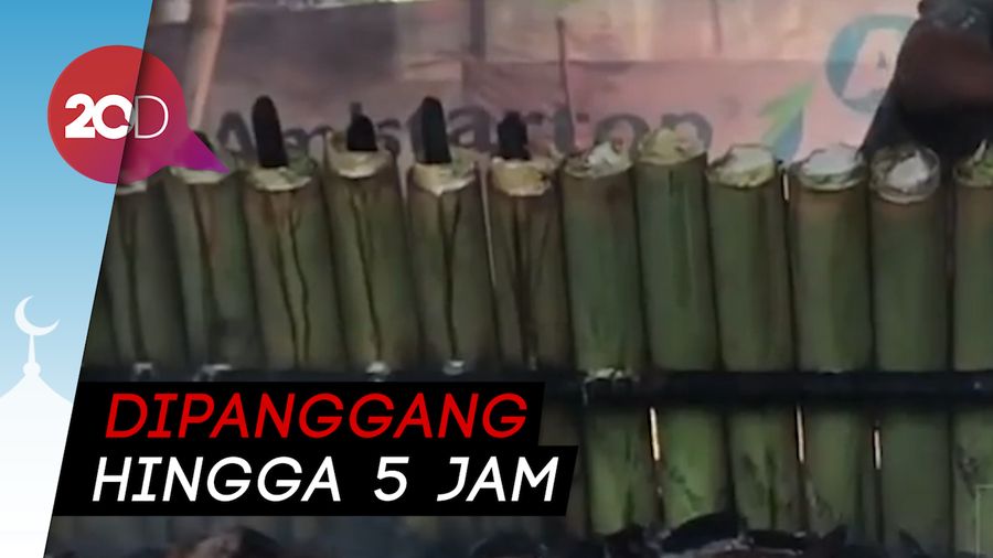 Lamak Bana! Ini Proses Pembuatan Lemang Khas Minang