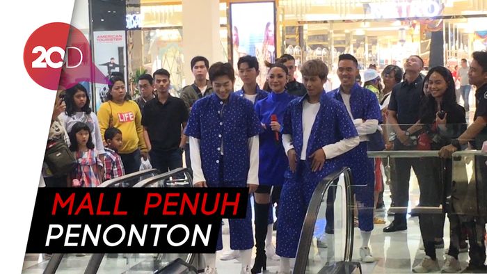 BCL hingga Armada Bius Penonton Konser Musik Spesial di TSM Cibubur
