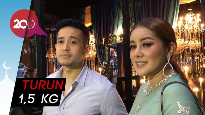 Sahur Cuma Minum Air Putih, Berat Badan Olla Ramlan Turun