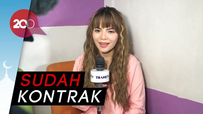 Gara-gara Ini Dinar Candy Batal Berhijab di Bulan Puasa