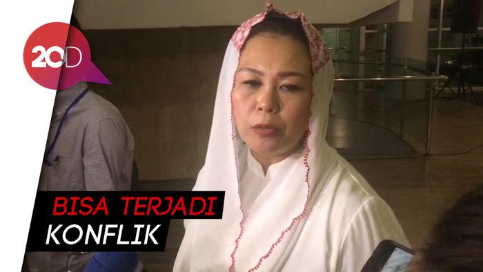 Yenny Wahid Bicara People Power dan Bahaya Pengerahan Massa