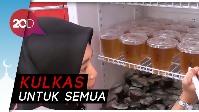 Unik! Takjil Gratis Ada di Kulkas Medan