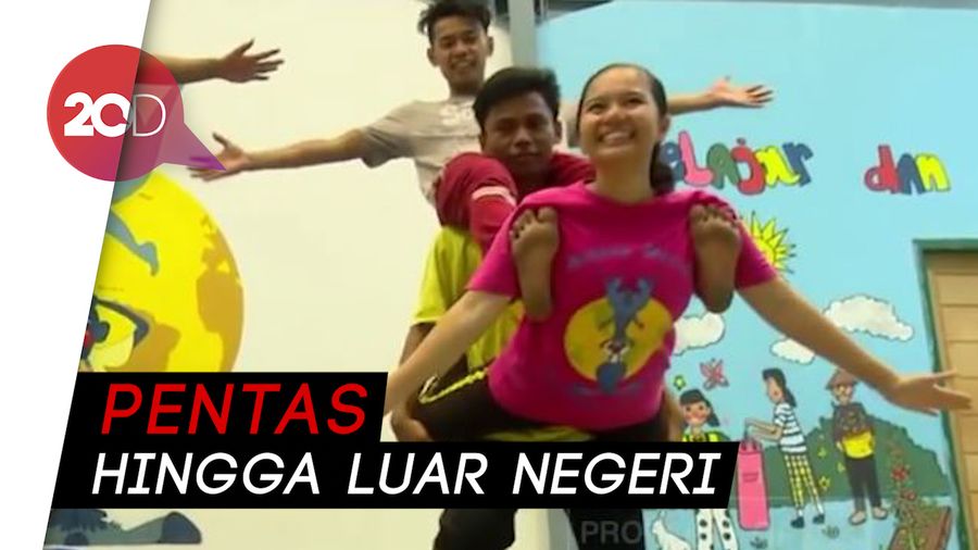 Keren! Anak Pinggiran Ibu Kota Berprestasi Lewat Sirkus