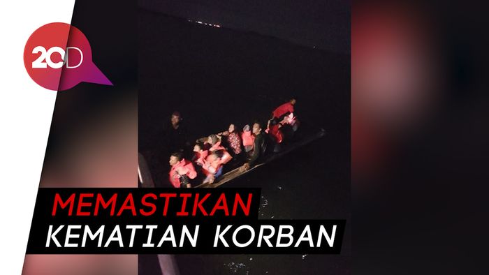 Suasana Evakuasi Puluhan Penumpang Kapal yang Kandas di Batam 