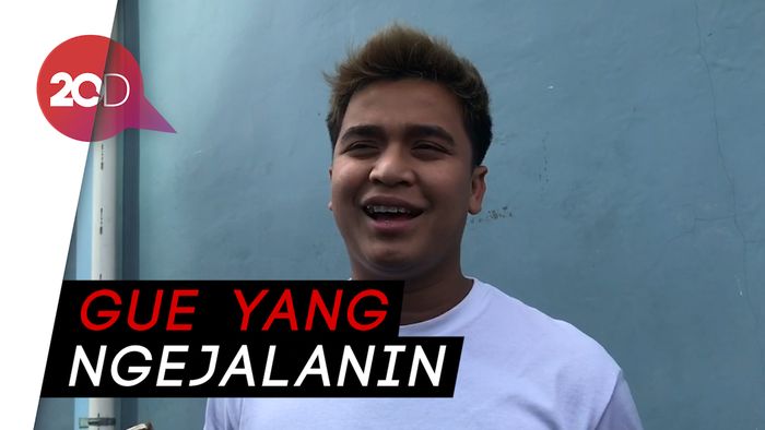 Billy Syahputra Bantah Cintanya ke Elvia Hanya Pelarian