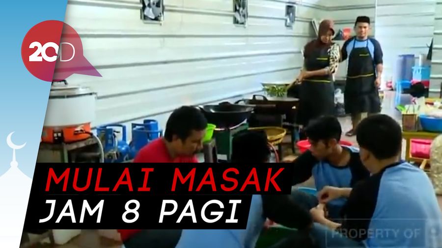 Yuk Intip Dapur Masjid Istiqlal saat Tim Siapkan Takjil