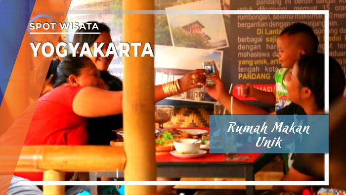 Rumah Makan Unik Terbuat Dari Bambu, Yogyakarta 