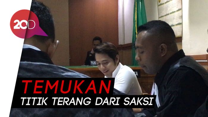 Kriss Hatta Nilai Ada Sejumlah Kebohongan dalam Keterangan Hilda
