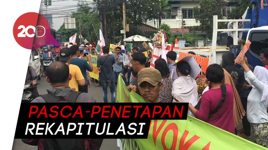 Dijaga Ketat Polisi, Lalin di Sekitar KPU Dialihkan
