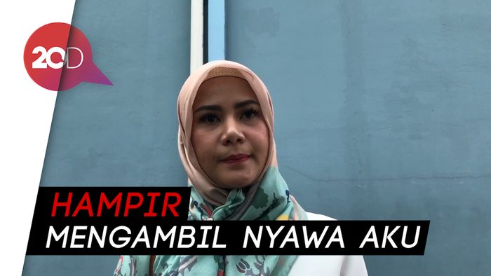 Penampilan Baru, Ini Alasan Cynthia Ramlan Berhijab