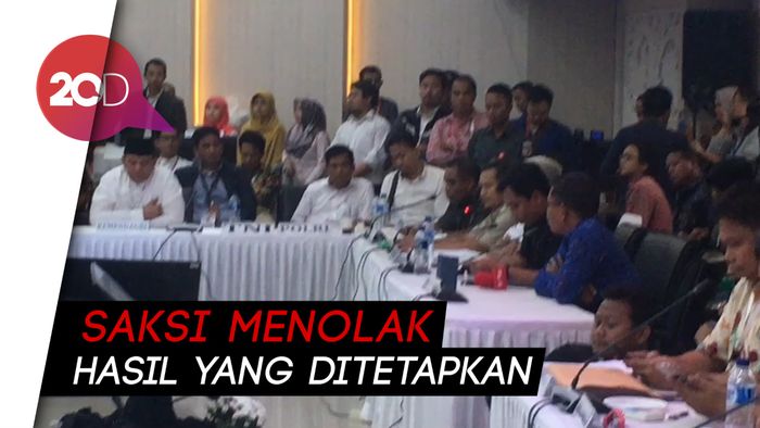 Saksi Kubu Prabowo Tolak Tanda Tangani BAP Rekapitulasi Pemilu!