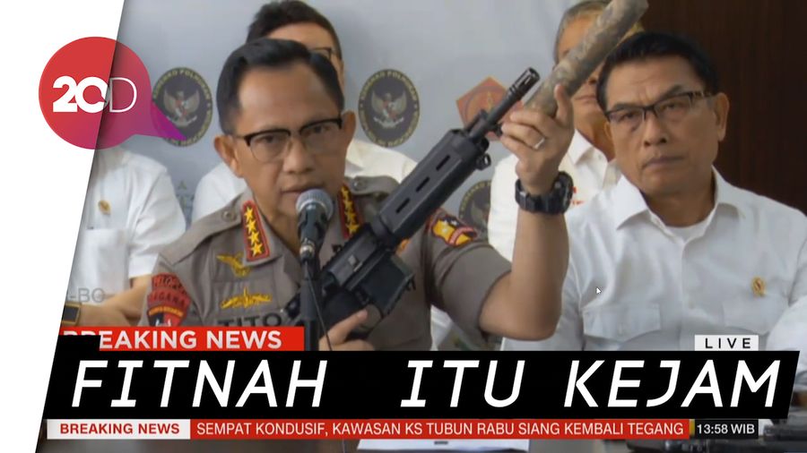 Kapolri Pamerkan Senjata yang Diduga Dipakai Pemfitnah Aparat