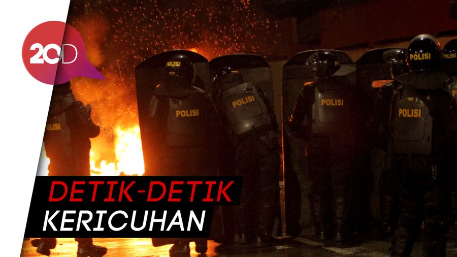 Kronologi Kericuhan di Depan Bawaslu