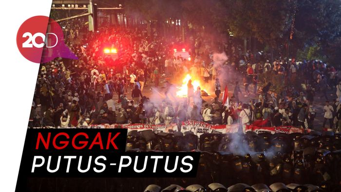 Massa Perusuh Pakai Kembang Api, Polisi: Ada yang Suplai