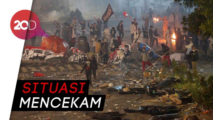 Pecah! Bentrok Terjadi Kembali di Bawaslu