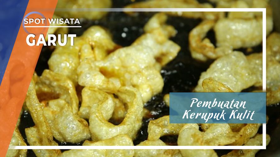 Pembuatan Kerupuk Kulit di Garut
