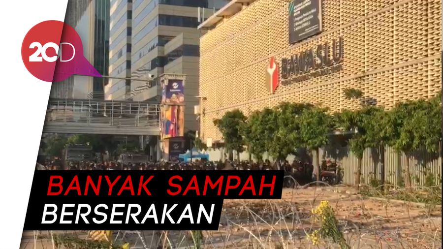Bawaslu Masih Dijaga Ketat, Sebagian Warga Mulai Beraktivitas