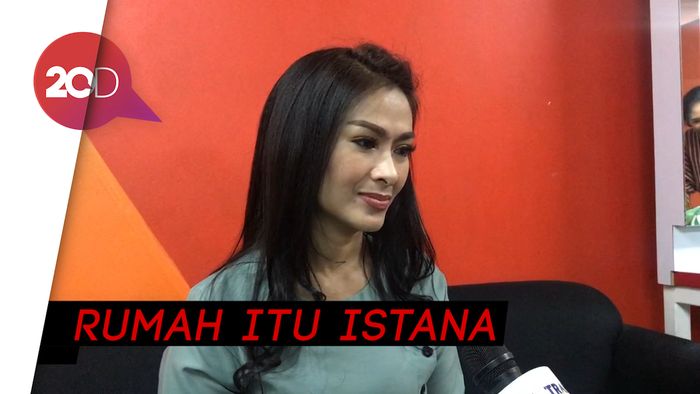Beli Rumah Mewah Rp 17 M, Impian Iis Dahlia Terwujud