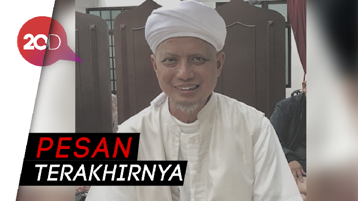 Ustaz Arifin Ilham Dimakamkan di Masjid Gunung Sindur