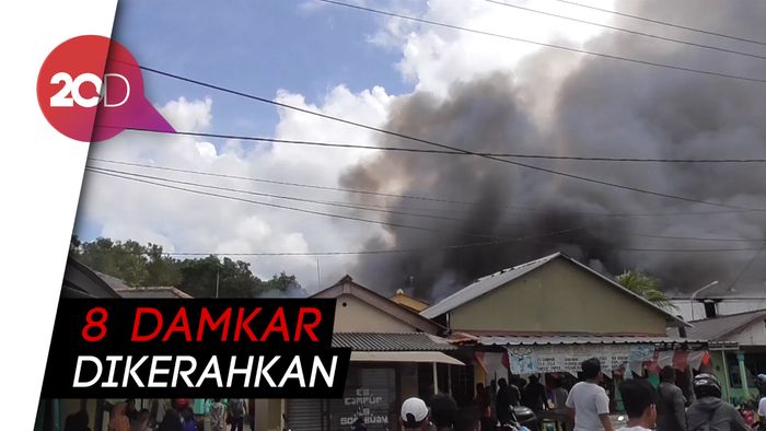 Gudang Makanan di Pangkalpinang Dilahap Si Jago Merah