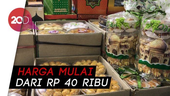 Berburu Kue Lebaran di Pasar Senen Blok III
