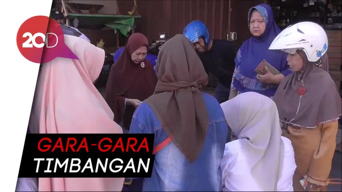 Emak-emak di Polman Protes Gara-gara Timbangan Bawang Putih 
