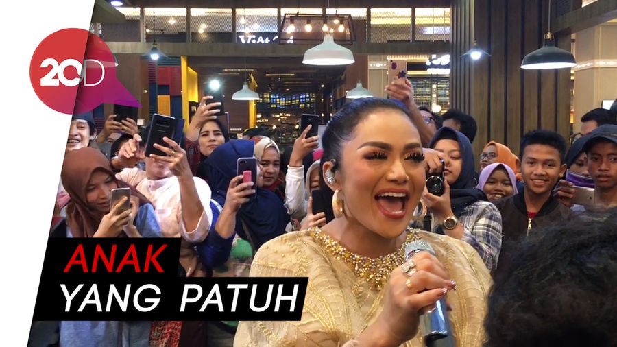 Krisdayanti Setuju Aurel-Verrell Bramasta Dekat