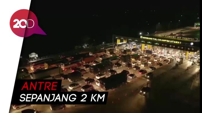 GT Cikampek Utama I Terpantau Padat dari Mata Langit
