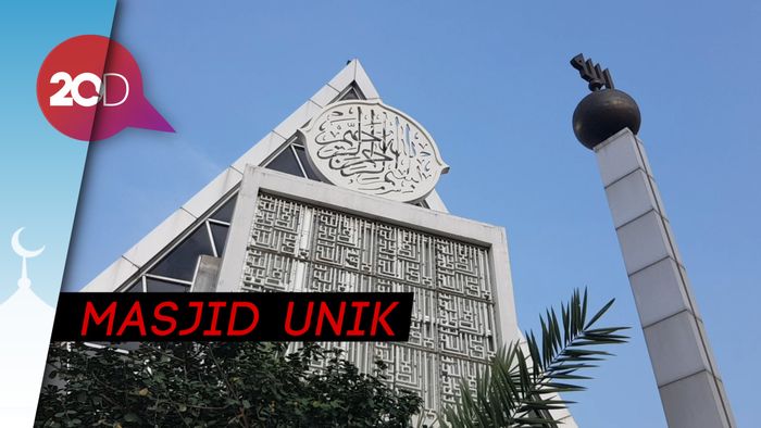 Mengintip Masjid Lain Berbentuk Segitiga Desain Kang Emil di Tanah Abang